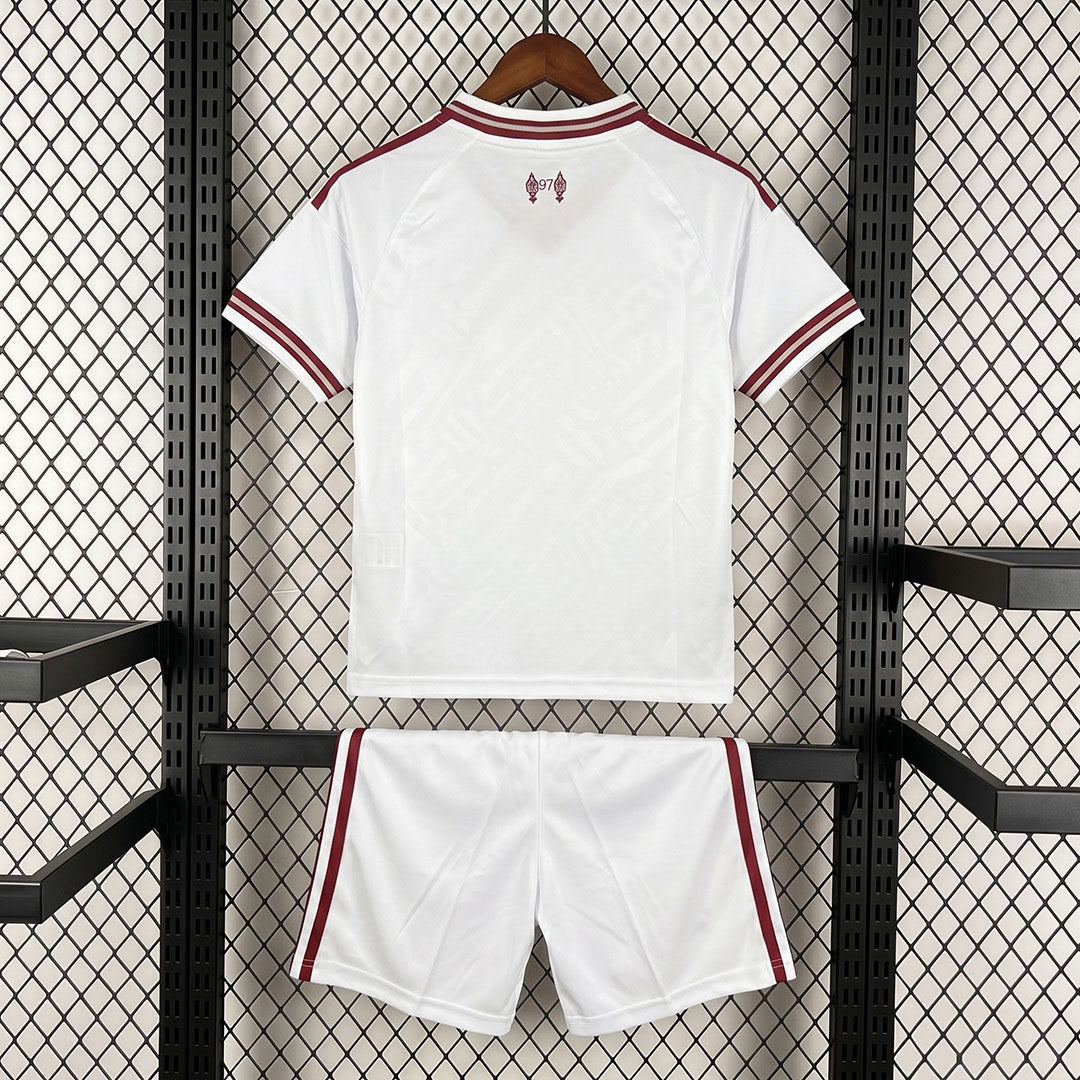 Liverpool 2026/27 Away Kids