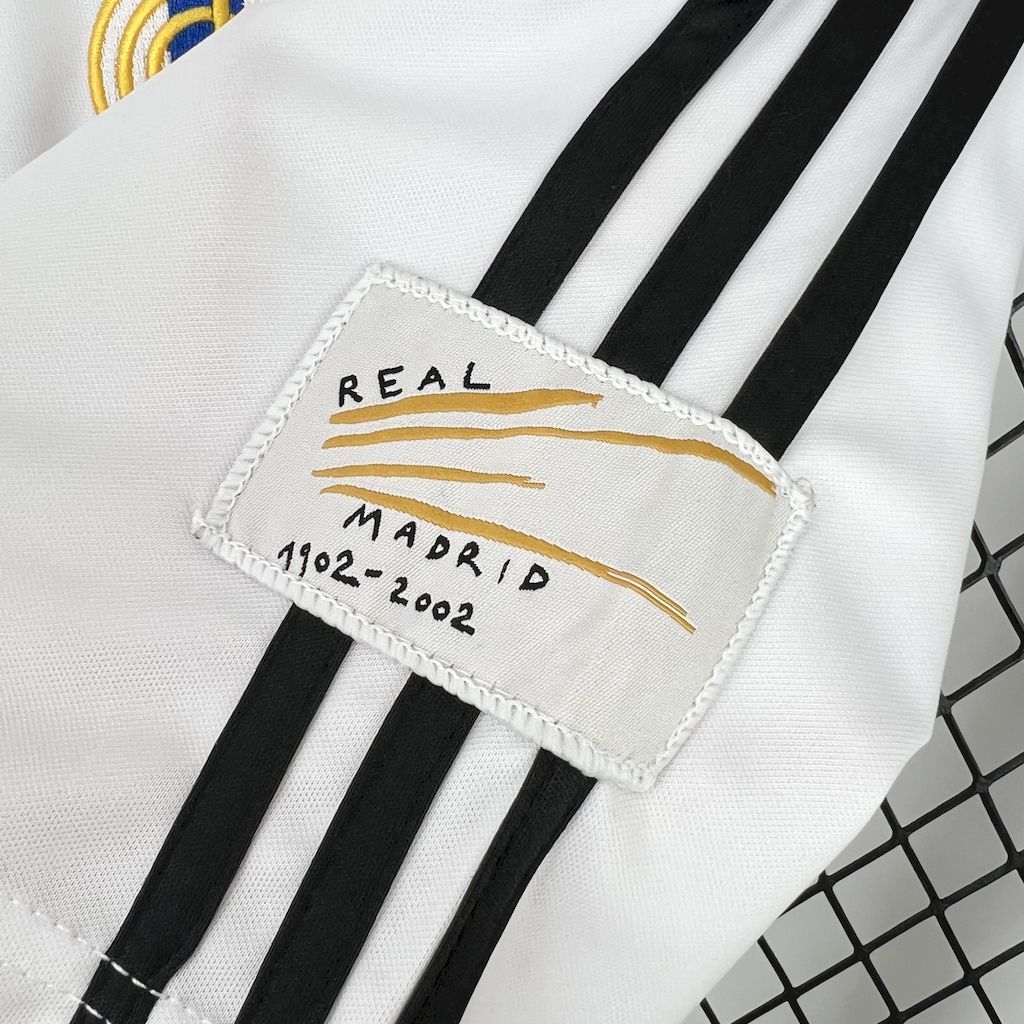 Real Madrid 2002/03 Home Retro Jersey