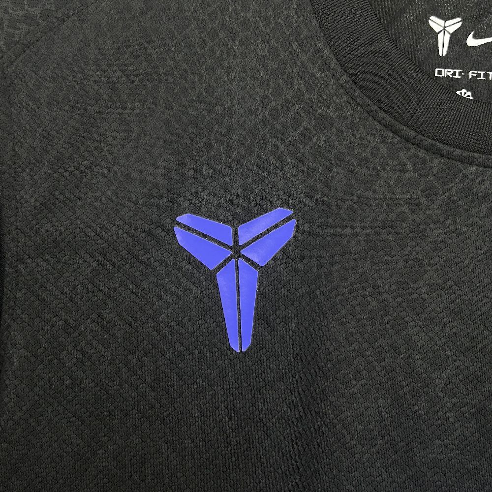 Barcelona 2025/26 x Kobe Bryant Pre-Match Away Jersey
