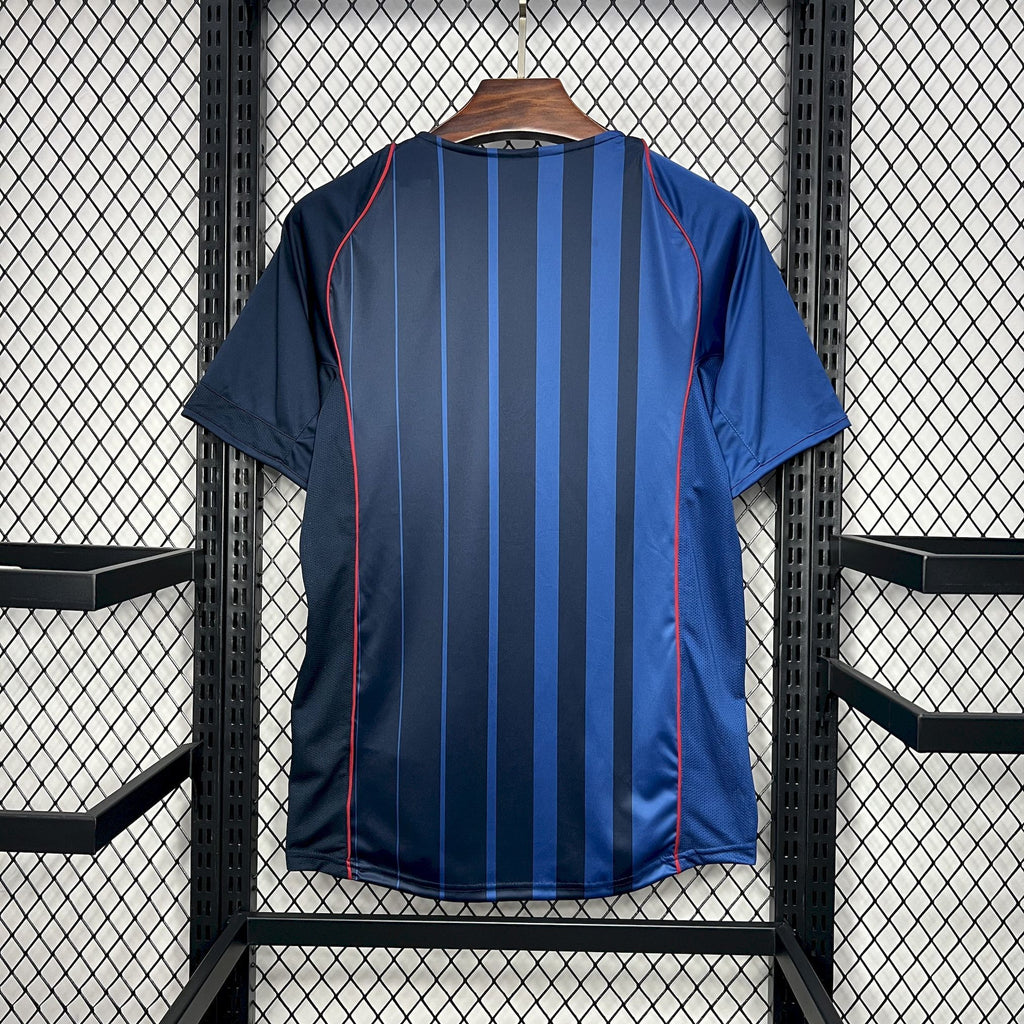 Barcelona 2004/05 Away Retro Jersey