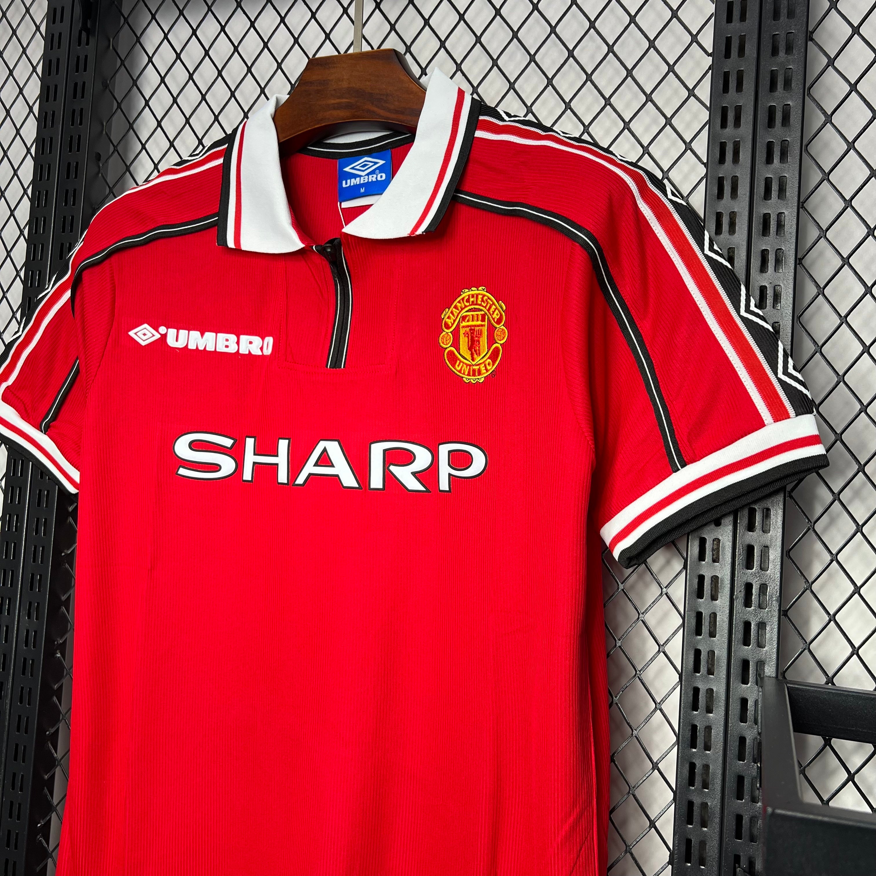 Manchester United 1998/99 Home Retro Jersey