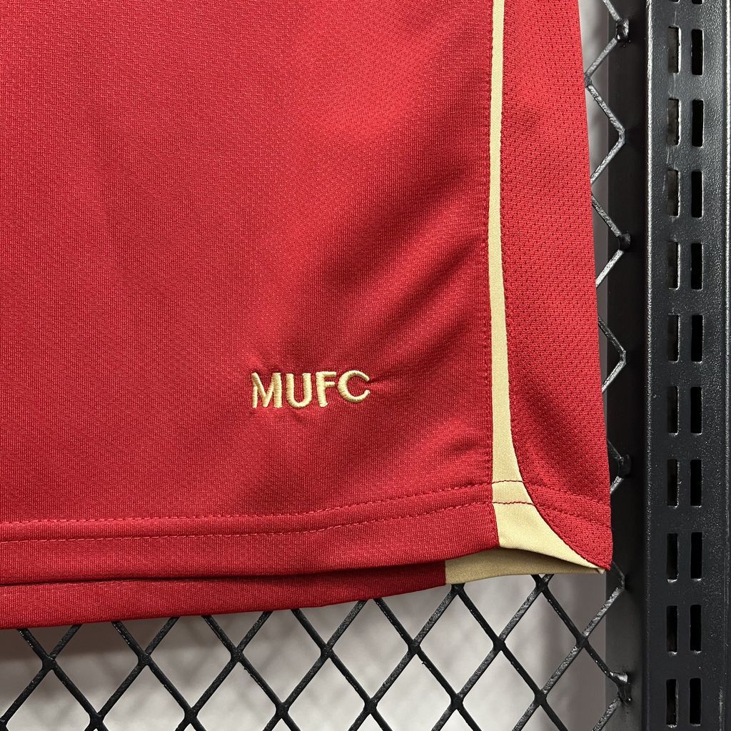 Manchester United 2006/07 Home Retro Jersey