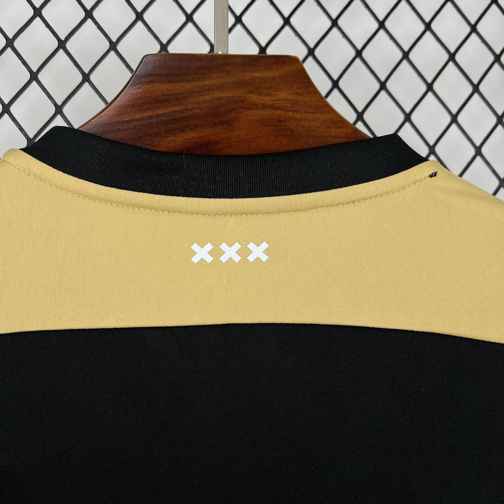 Ajax 2018/19 Away Retro Jersey
