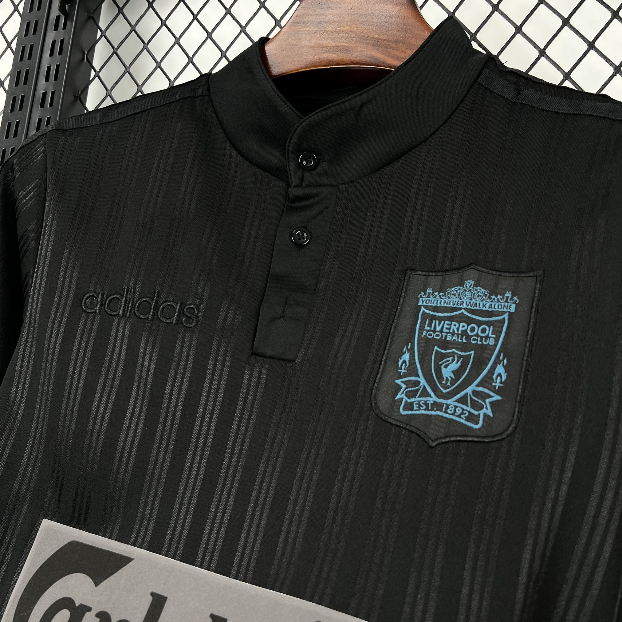Retro Liverpool 1995/96 Black Special Jersey