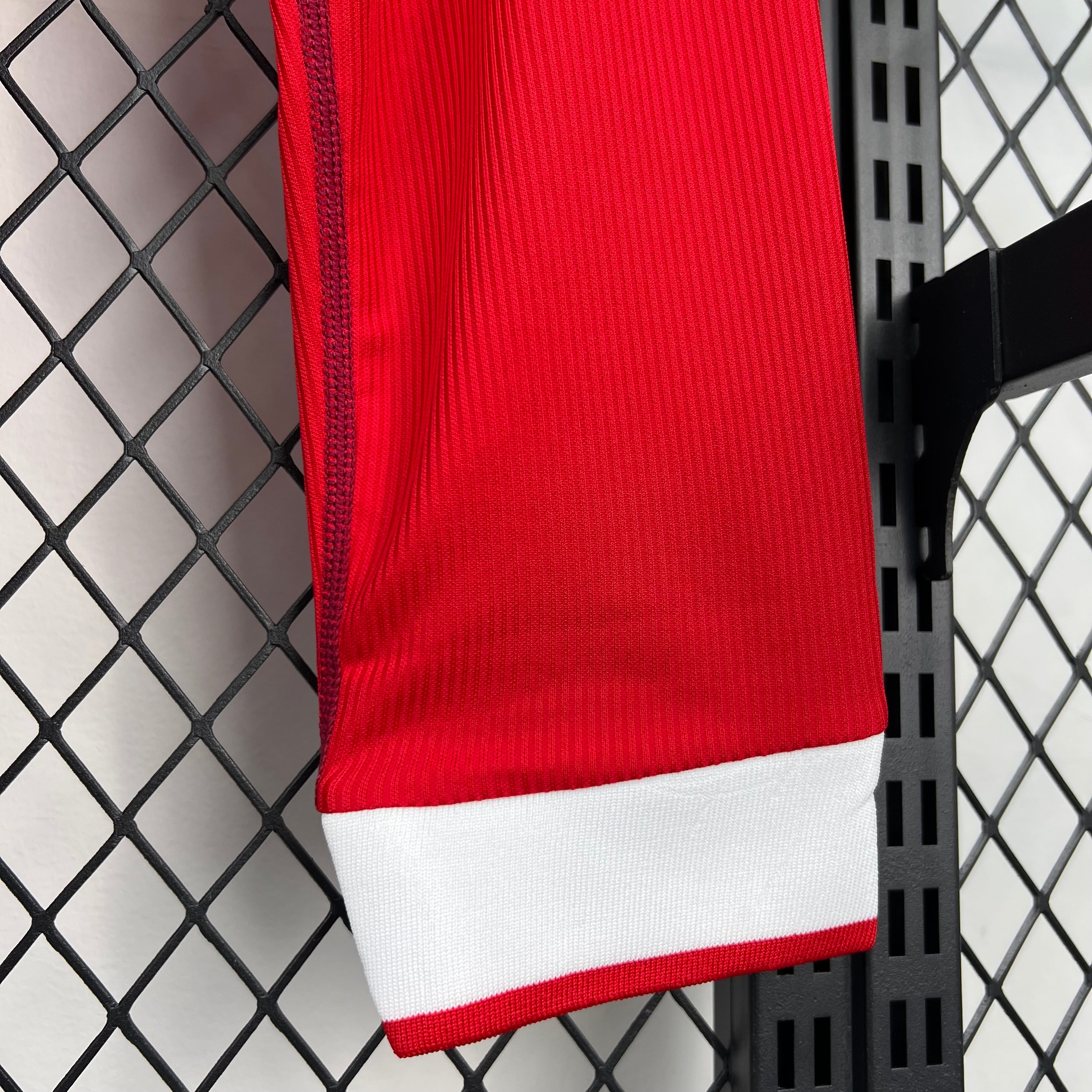 Retro Liverpool 2002/04 Home Long Sleeve Jersey