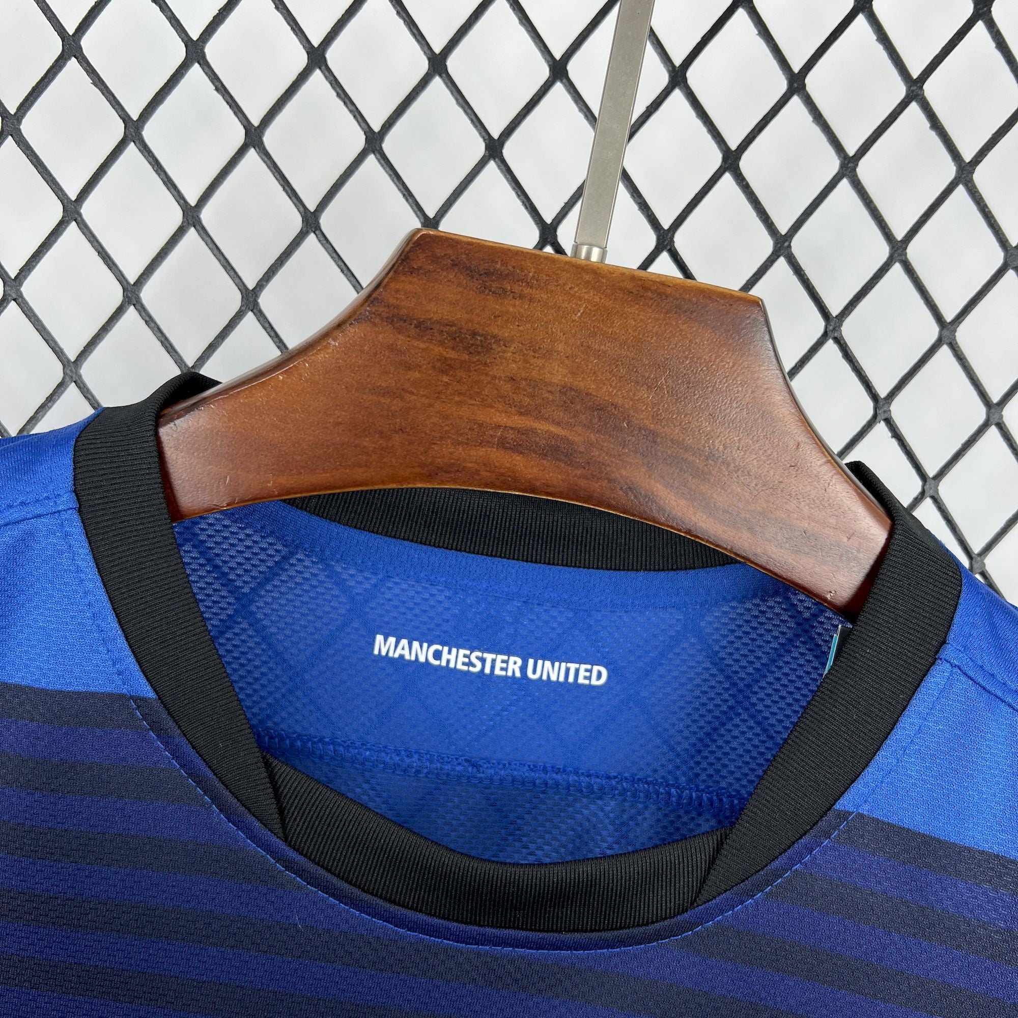 Manchester United 2011/12 Away Retro Jersey
