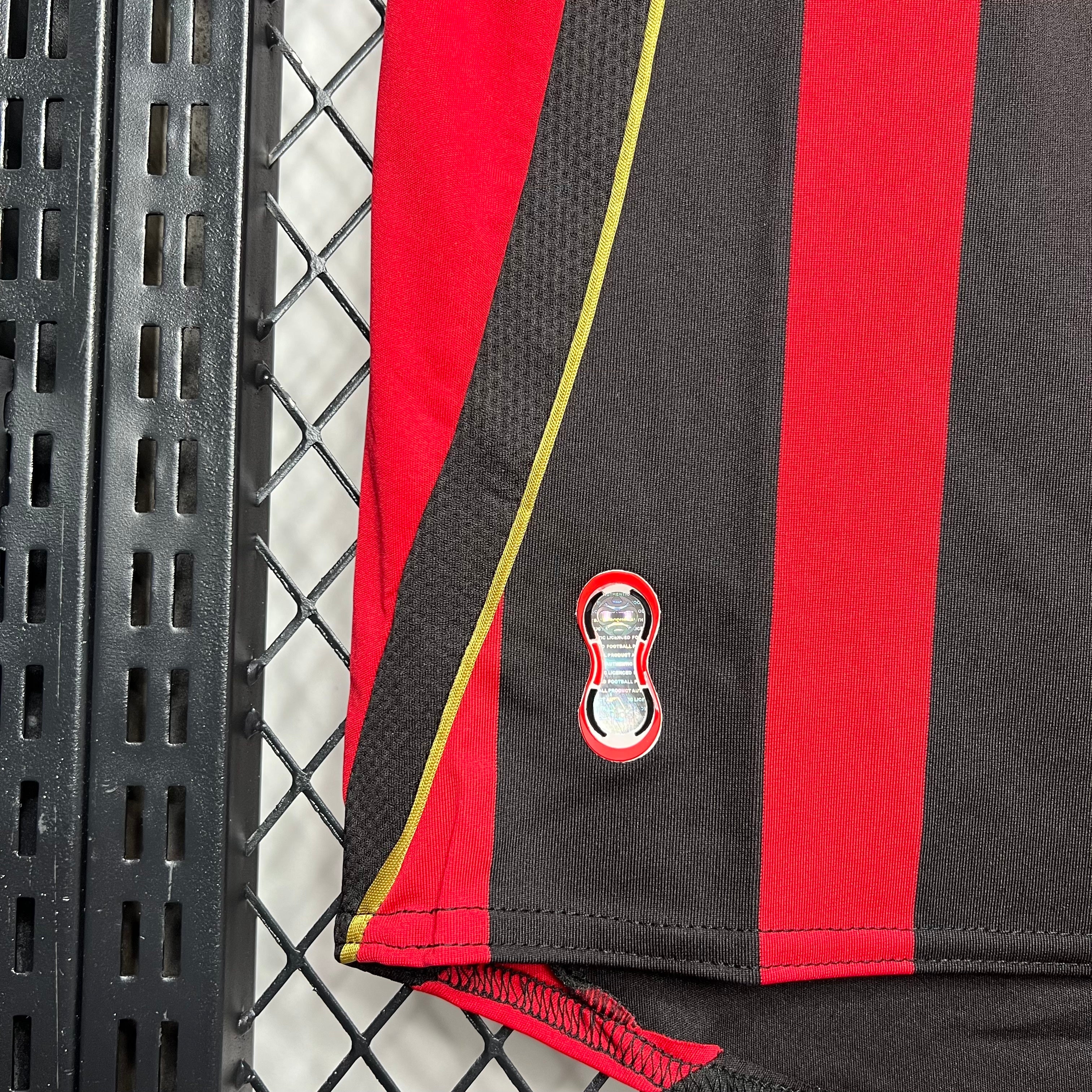 AC Milan 2006/07 Home Retro Jersey