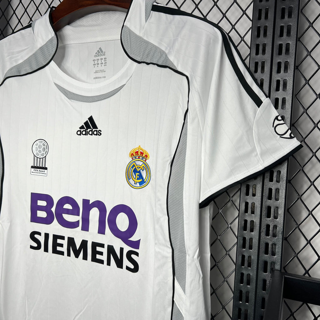 Real Madrid 2006/07 Home Retro Jersey